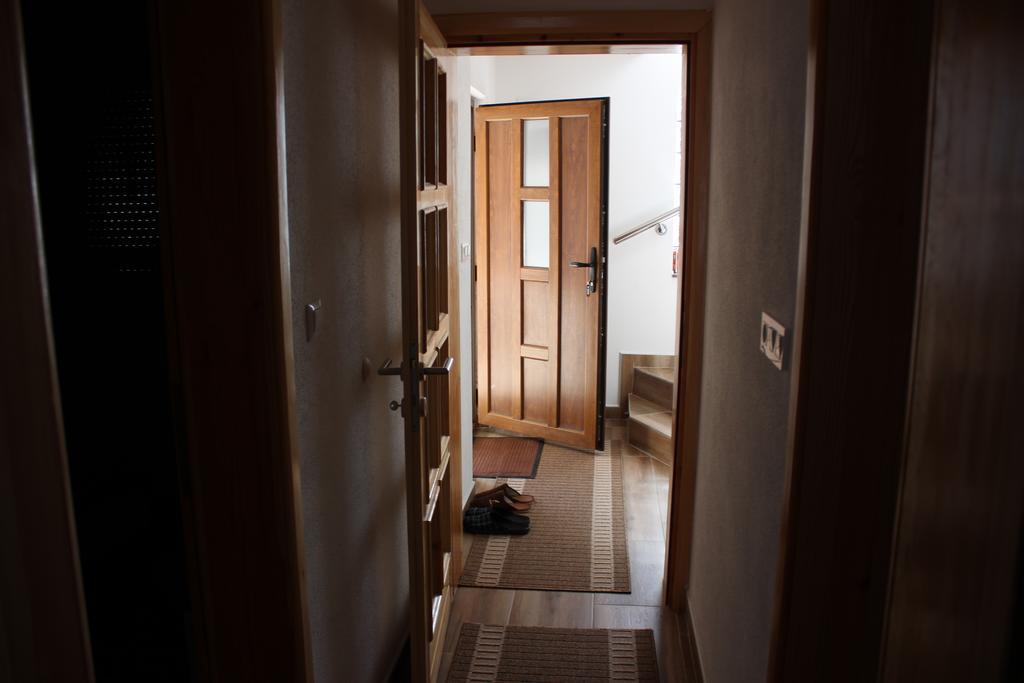 Apartments Zoni 블라시츠 외부 사진