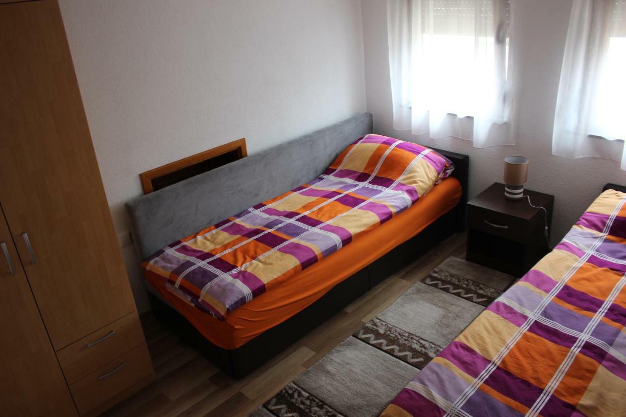 Apartments Zoni 블라시츠 외부 사진