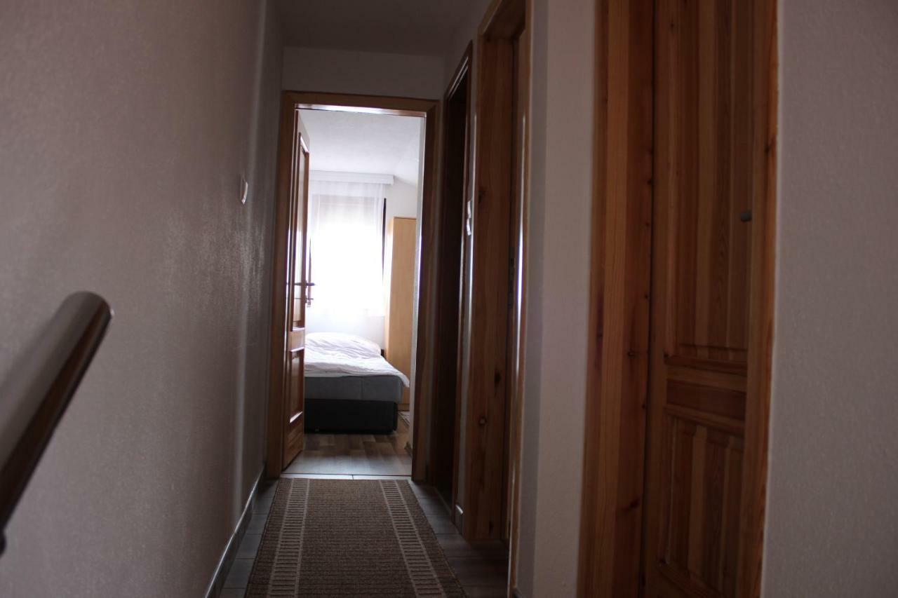 Apartments Zoni 블라시츠 외부 사진
